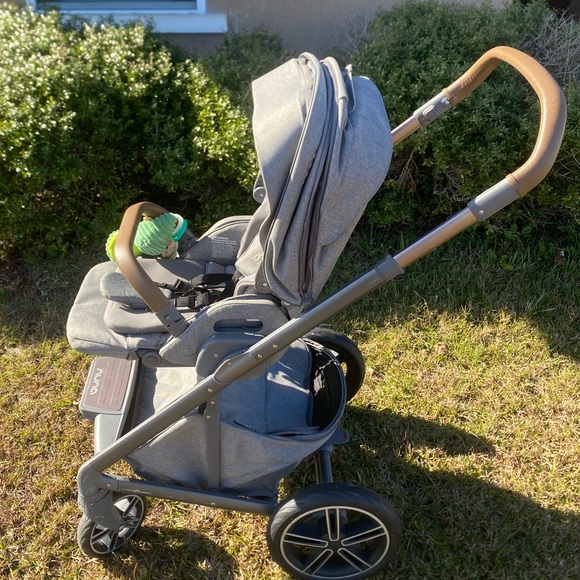 Nuna MIXX Stroller - Picture 2 of 5